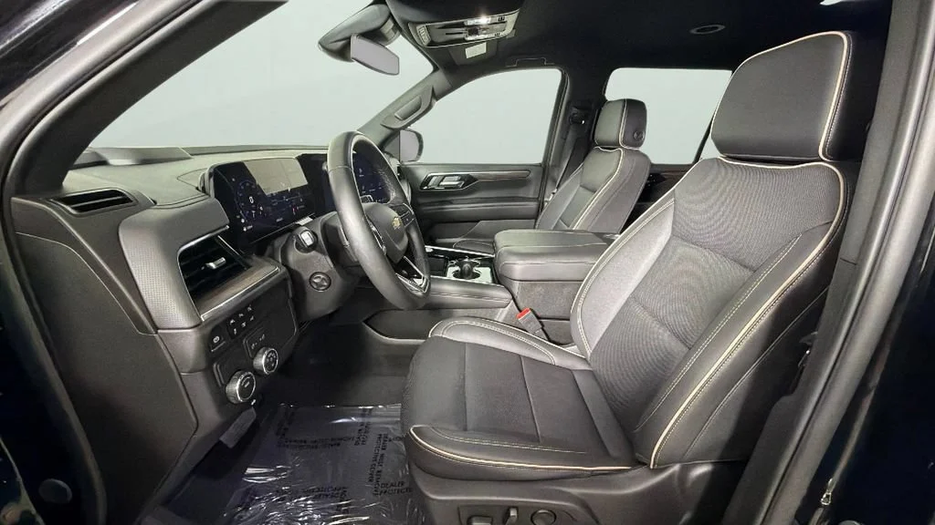 Used 2025 Black Chevrolet Premier image 17