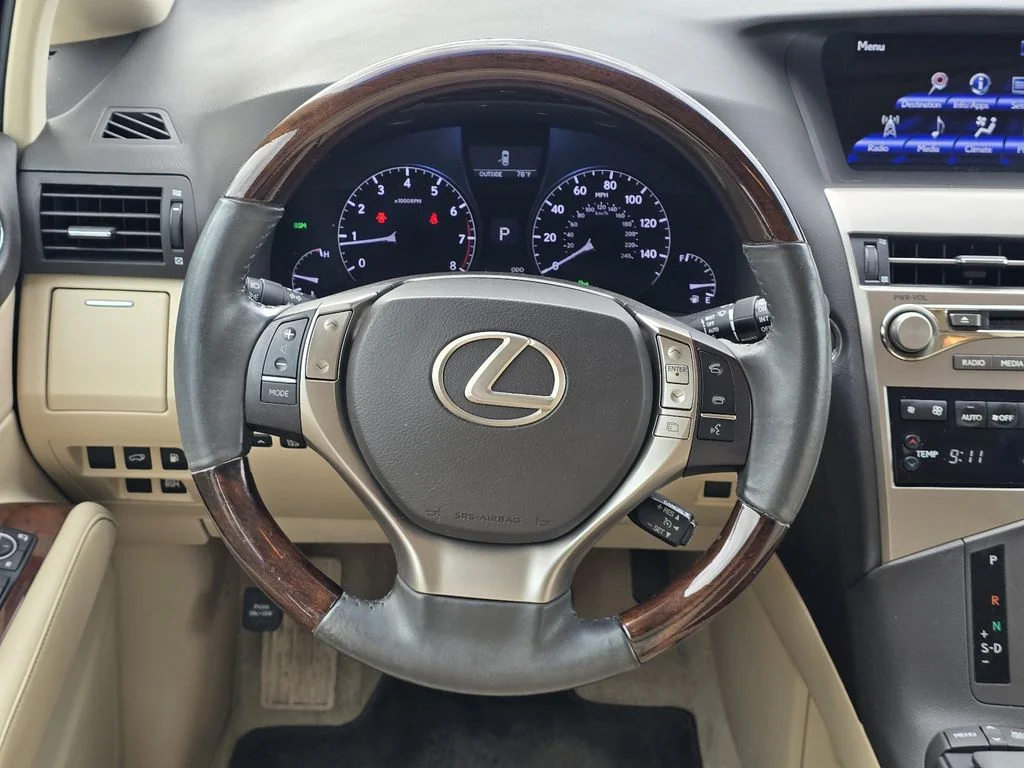 Used 2014 Starfire Pearl Lexus Base image 15