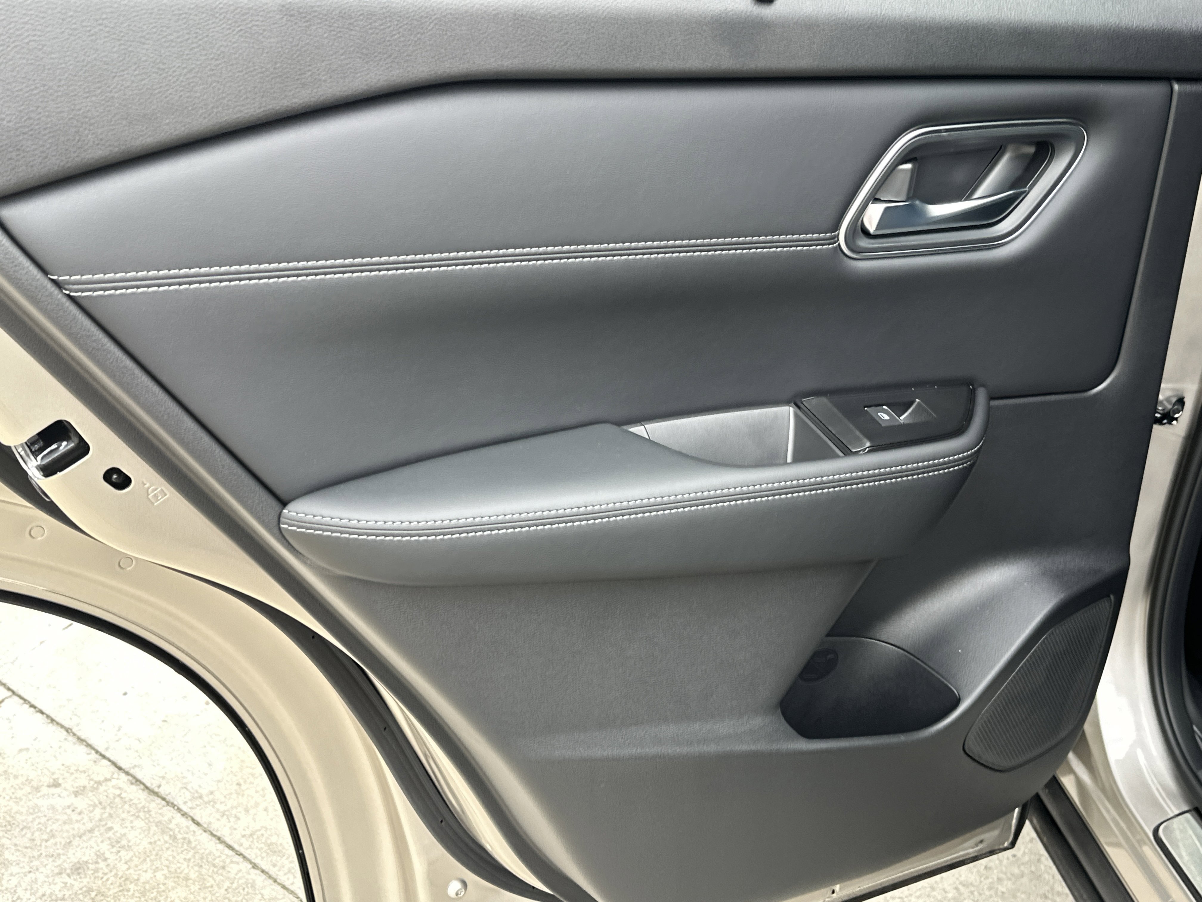 2026 Nissan Rogue Platinum - Photo 22
