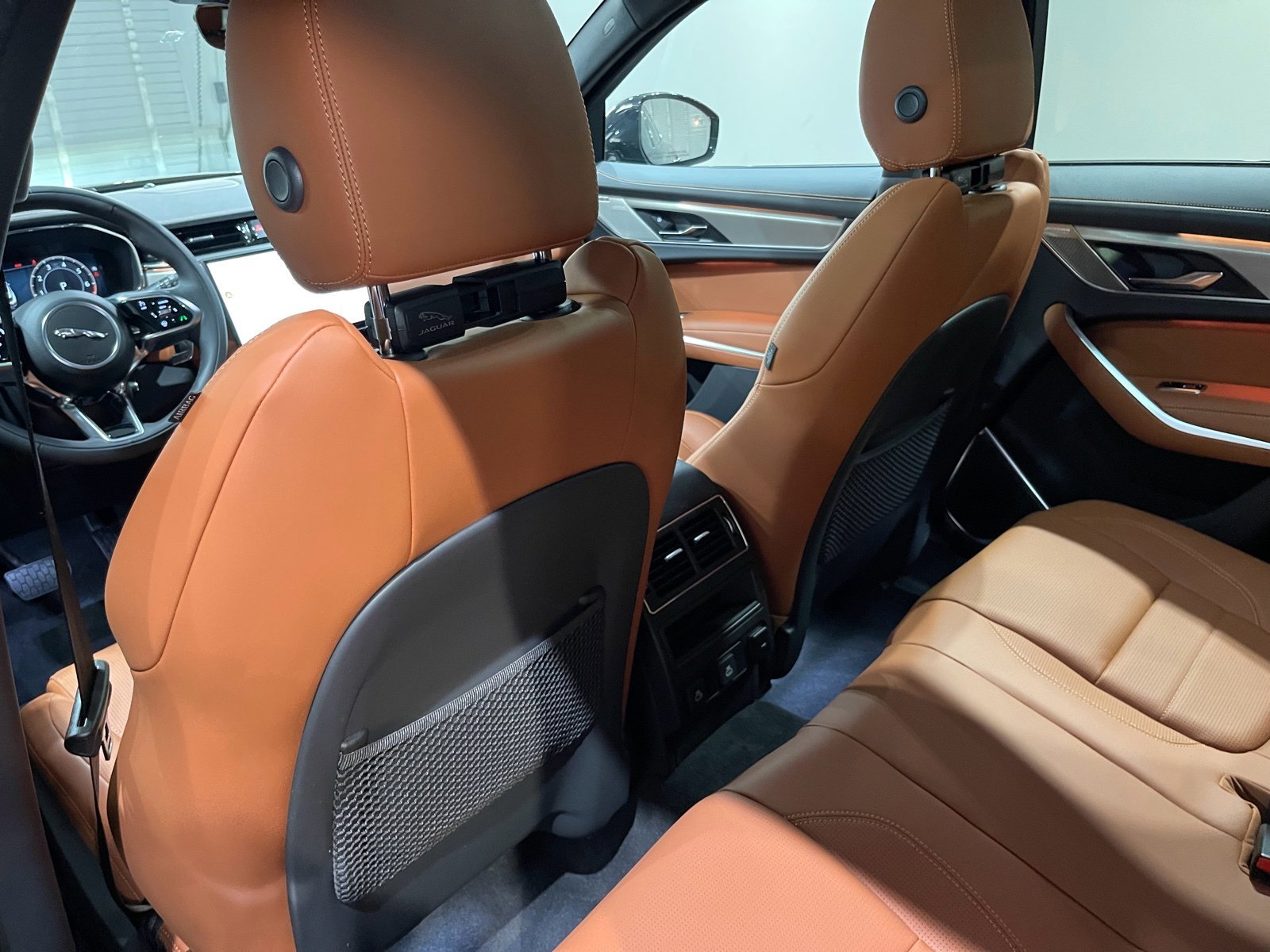 2026 Jaguar F-Pace R-Dynamic S - Photo 12
