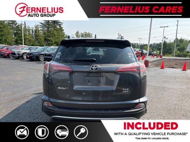 Used 2017 Gray Toyota XLE image 3