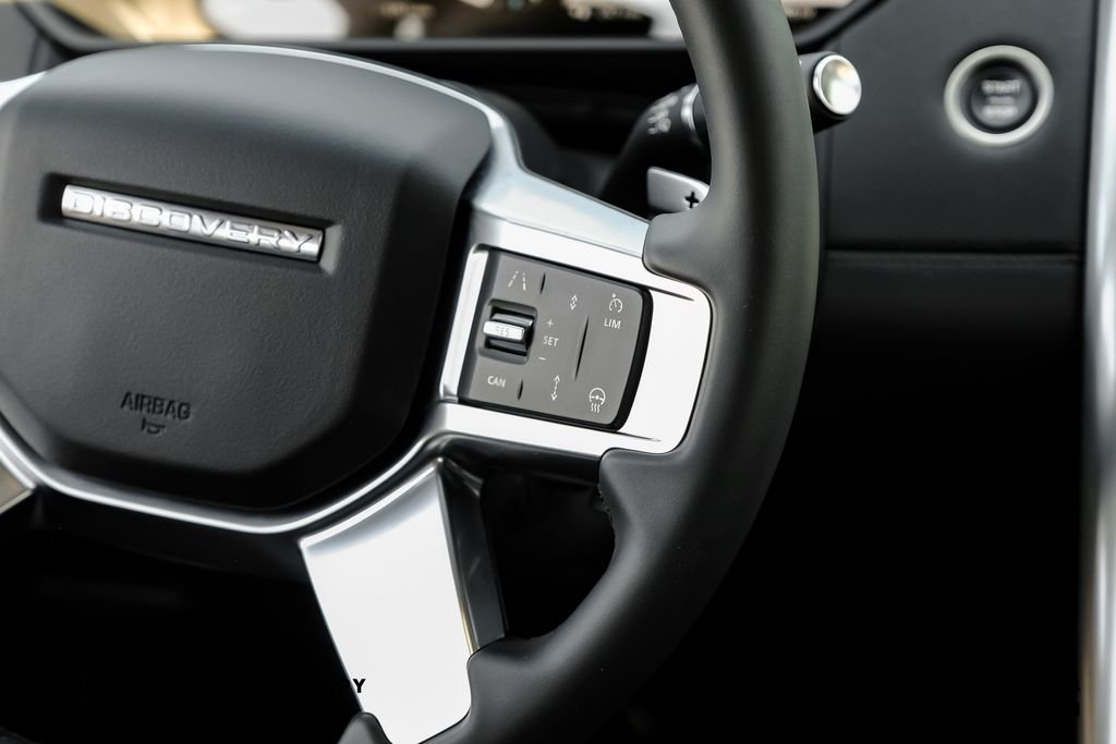 Used 2025 Black Land Rover S image 16