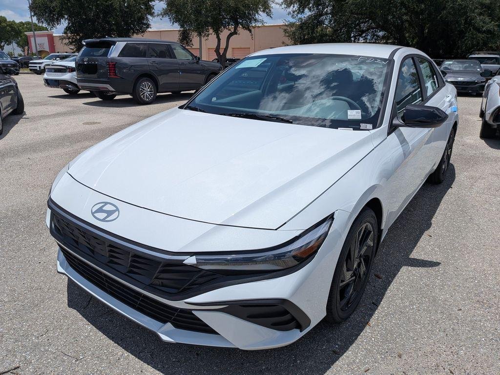 New 2026 White Hyundai SE image 6