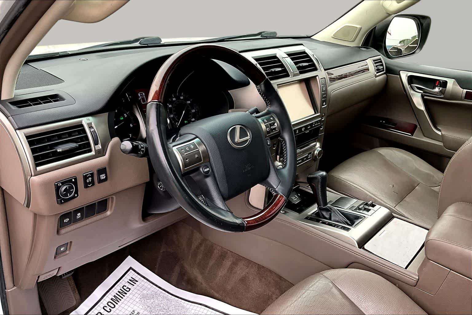 Used 2015 Starfire Pearl Lexus  image 18
