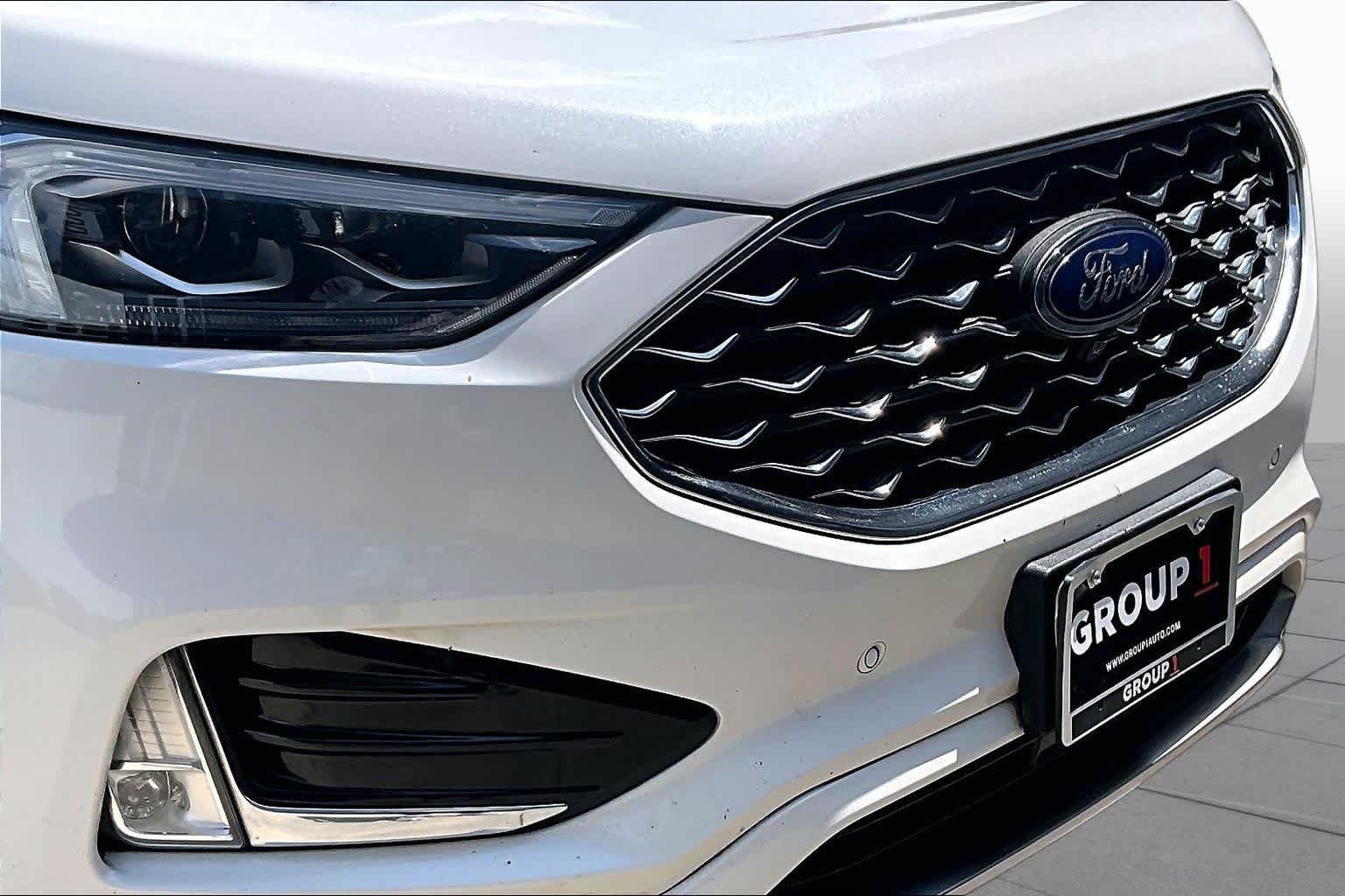 Used 2020 Star White Metallic Tri-Coat Ford Titanium image 30