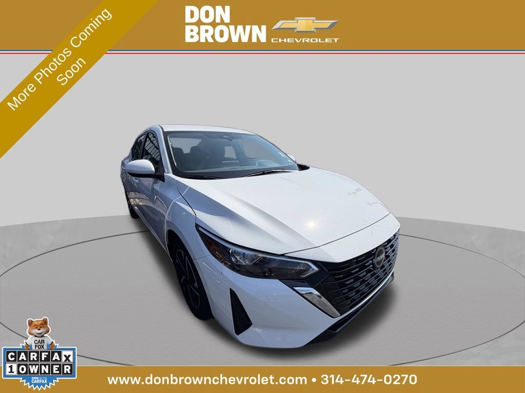 Used 2024 White Nissan SV image 1