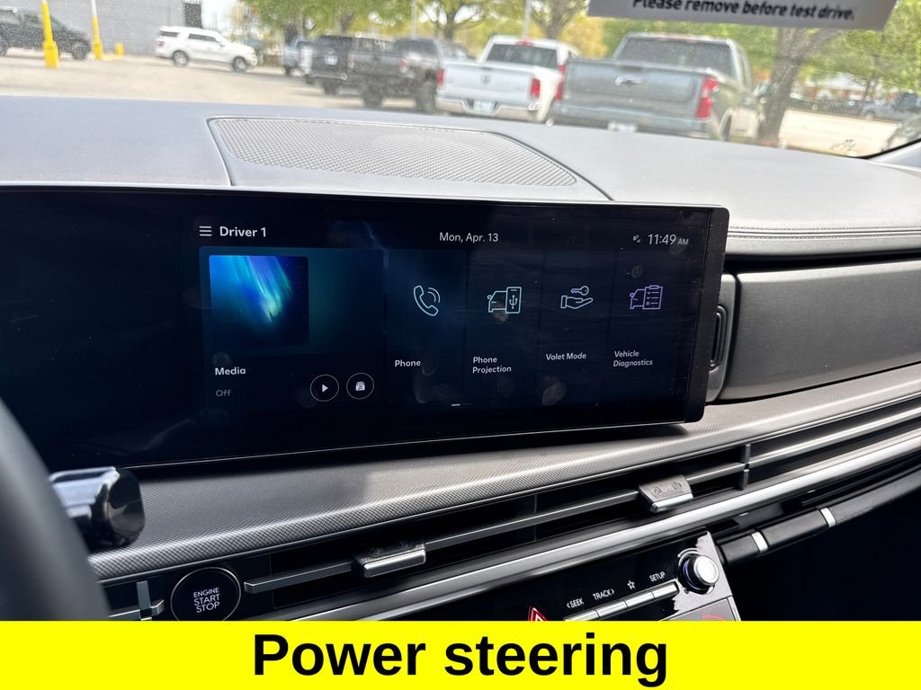 Used 2025 Red Hyundai SEL image 18