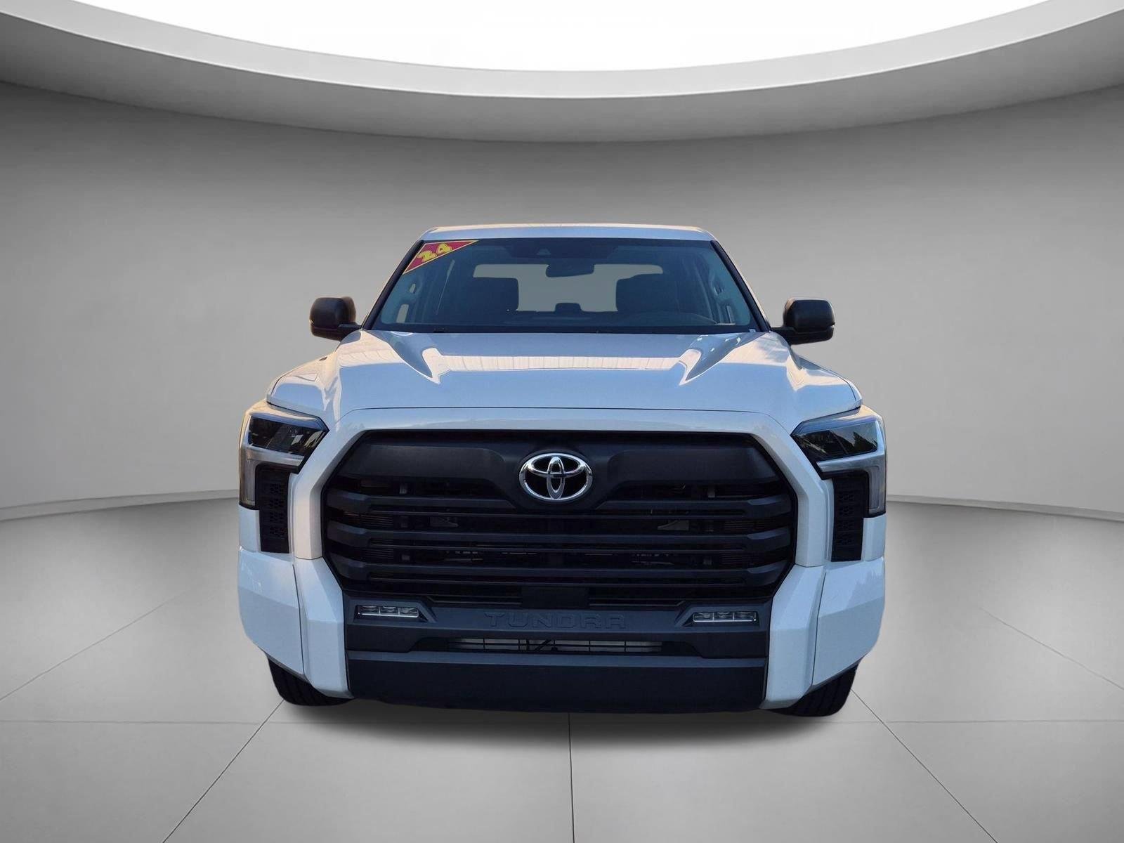 Used 2024 Ice Cap Toyota SR5 image 8