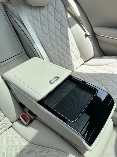 Certified Used 2023 White Mercedes-Benz S 580 image 39