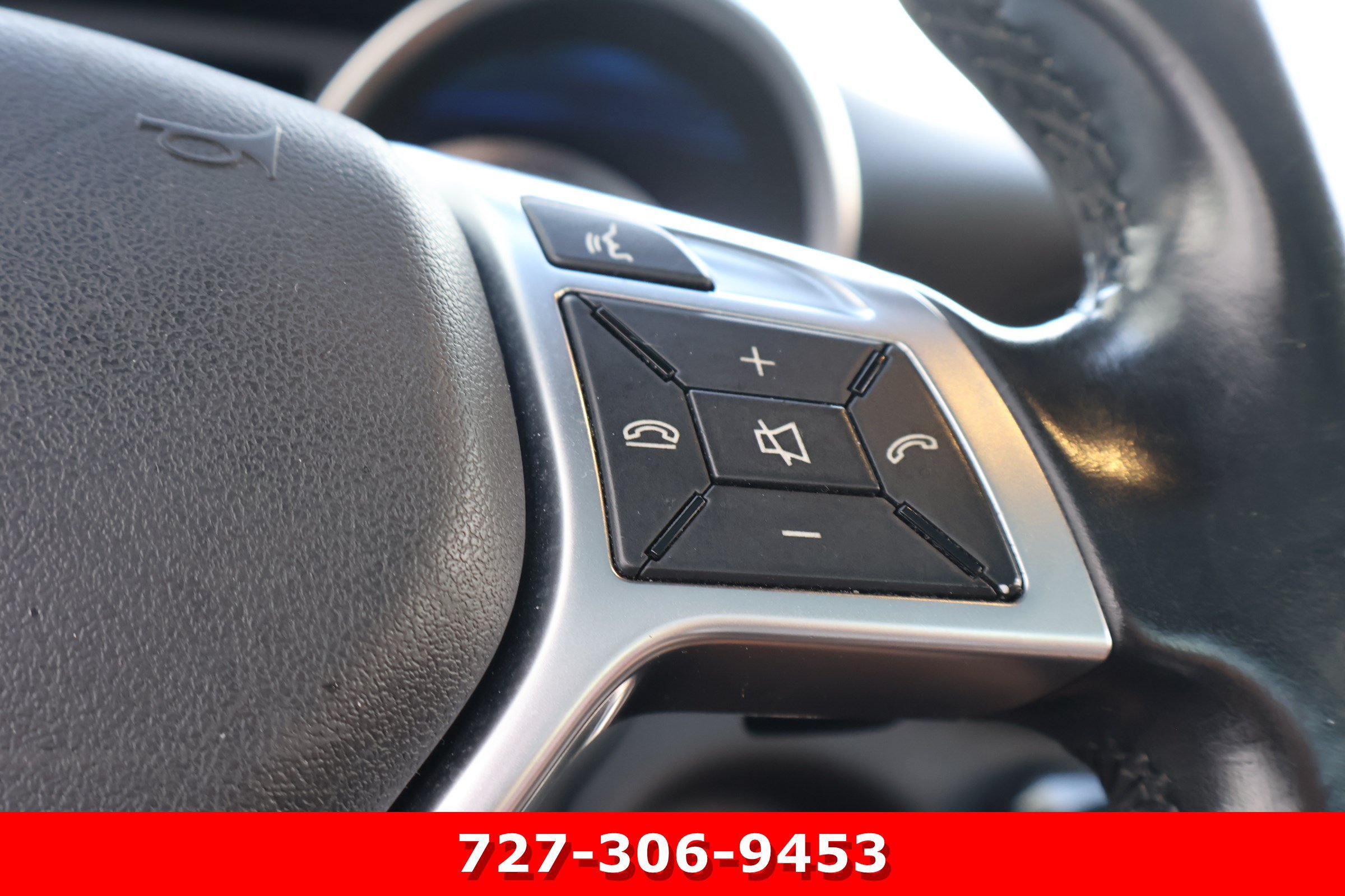 Used 2016 Silver Mercedes-Benz SLK 300 image 18