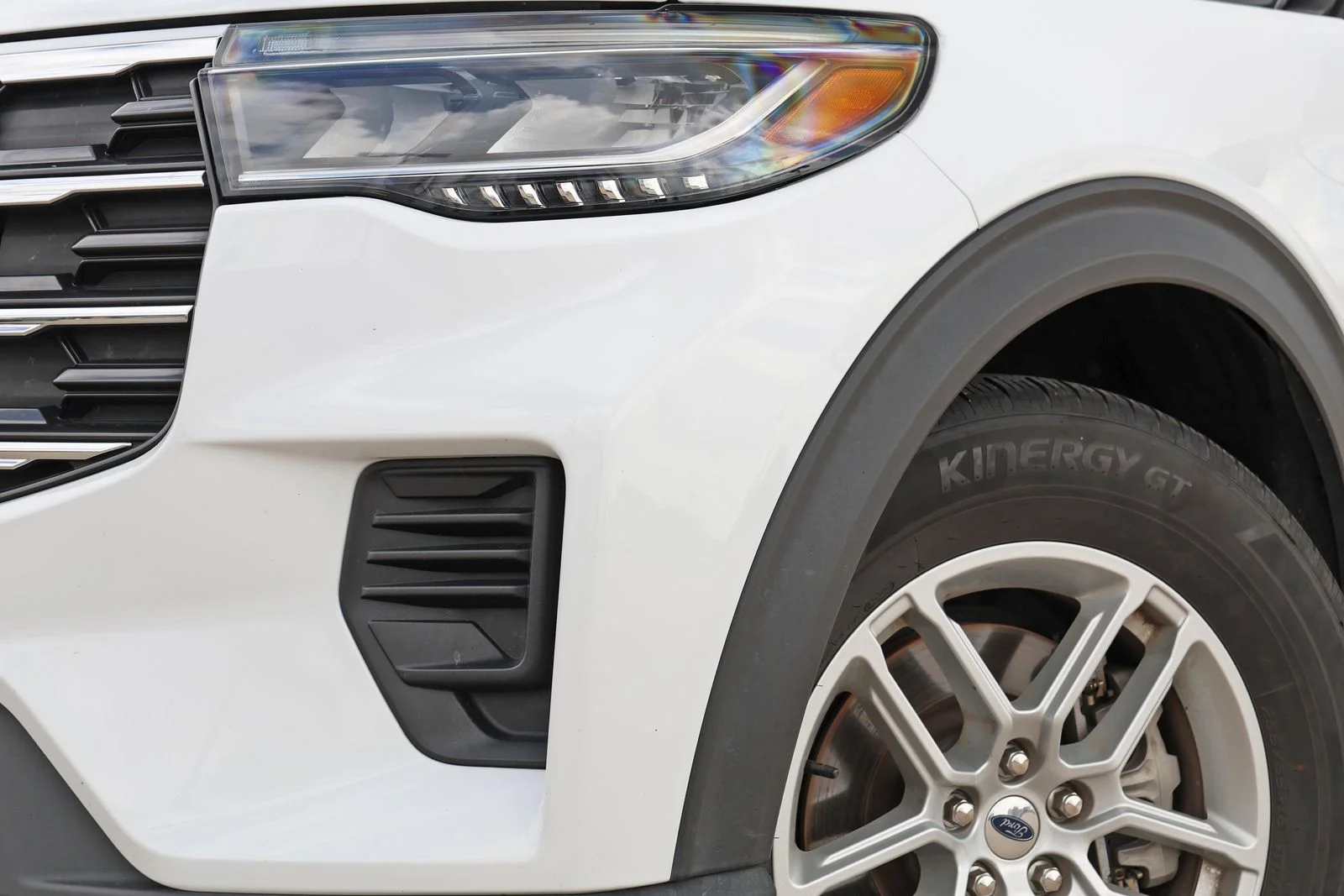 Used 2025 White Ford Active image 12
