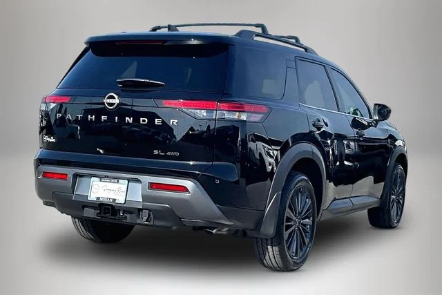 New 2026 Nissan Pathfinder SL 4D Sport Utility