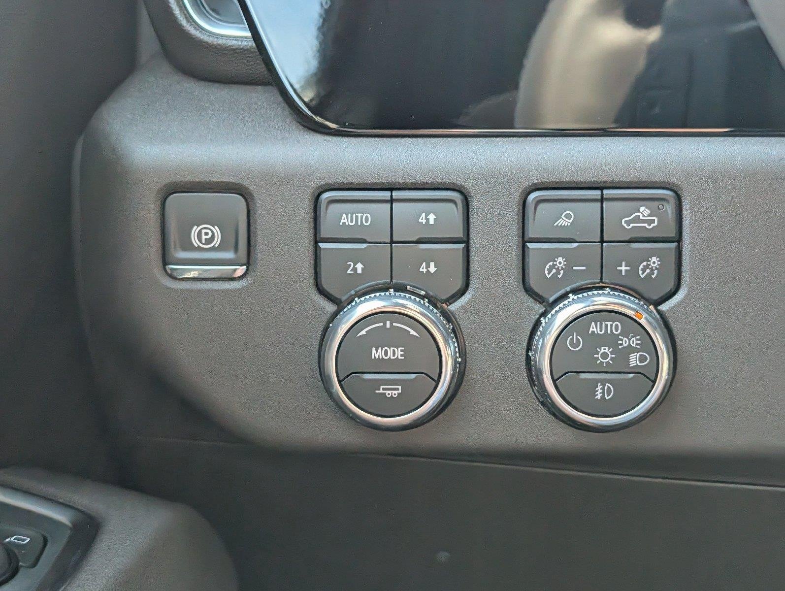 New 2026 Summit White GMC SLT image 27