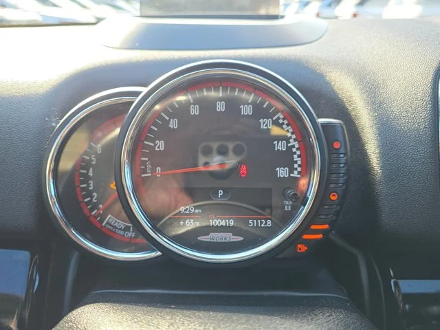 Used 2018 Chili Red MINI Base image 28