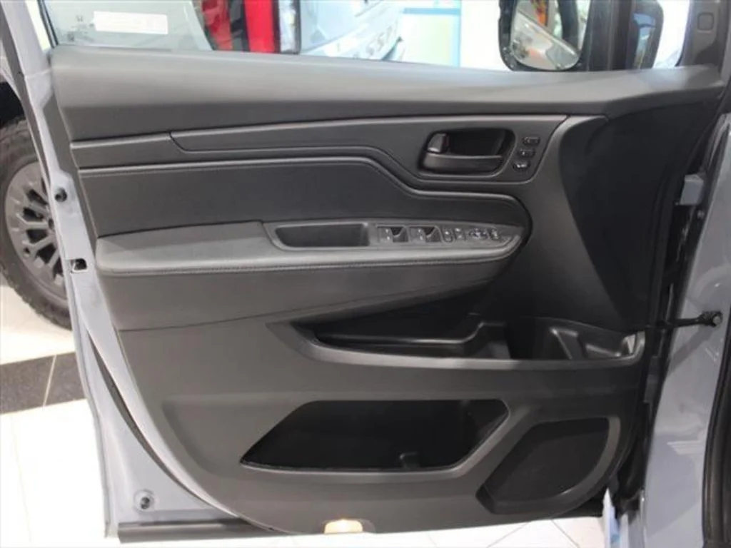 2023 Honda Odyssey SPORT - Photo 15