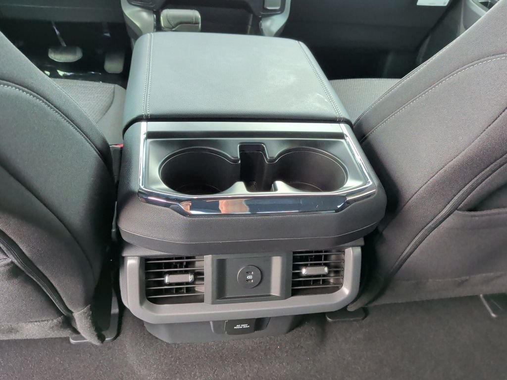 New 2026 Carbonized Gray Metallic Ford XLT image 38