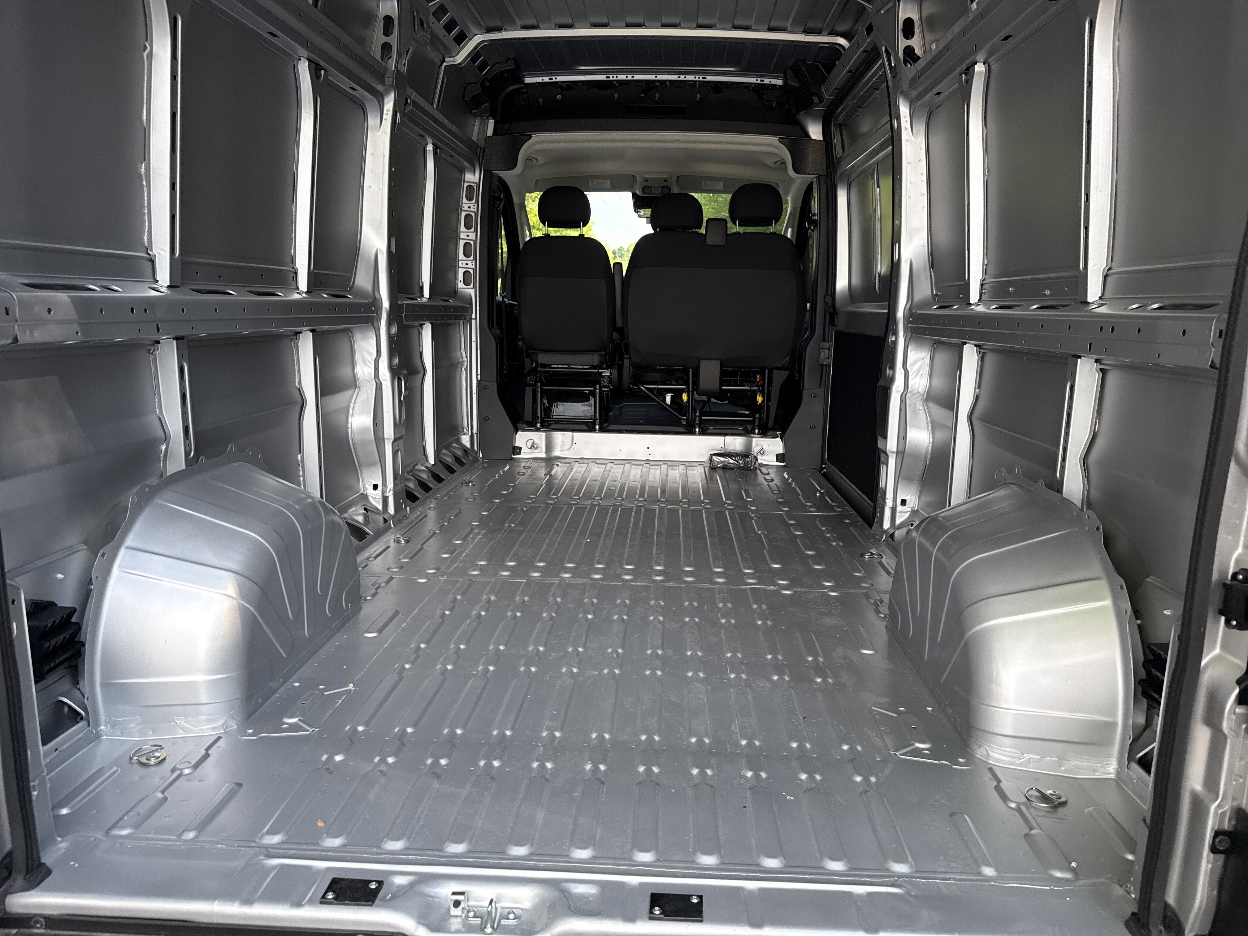 New 2026 Bright Silver Metallic Clear-Coat Exterior Paint RAM Tradesman image 18