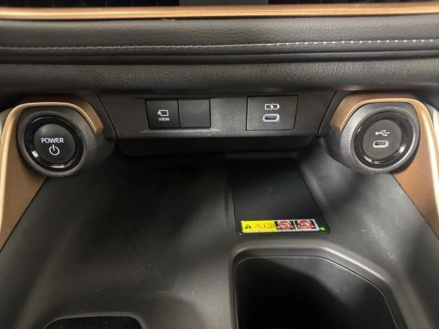 Used 2024 Cloud Toyota MAX Platinum image 17