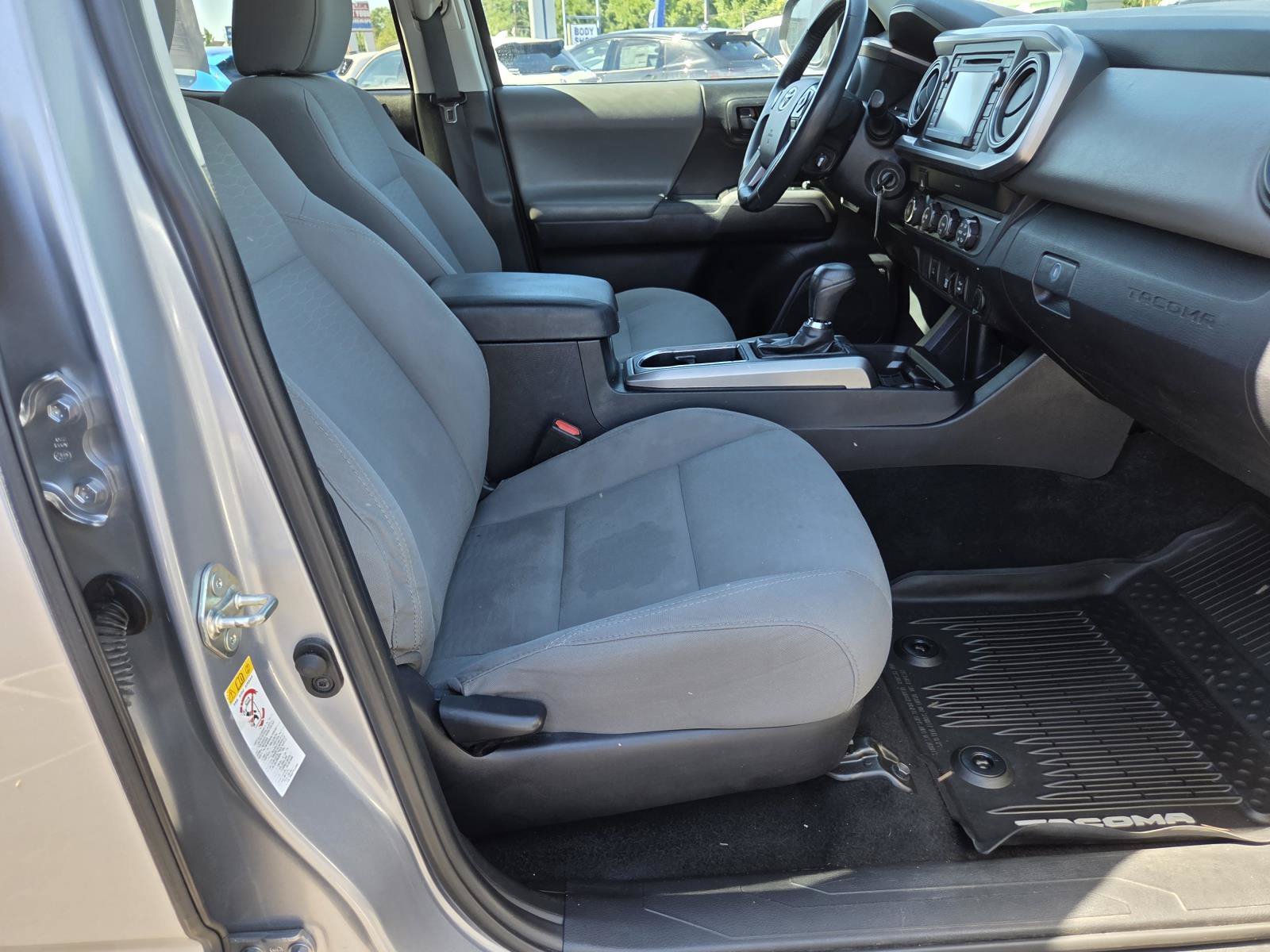 Used 2019 Silver Sky Metallic Toyota SR5 image 20