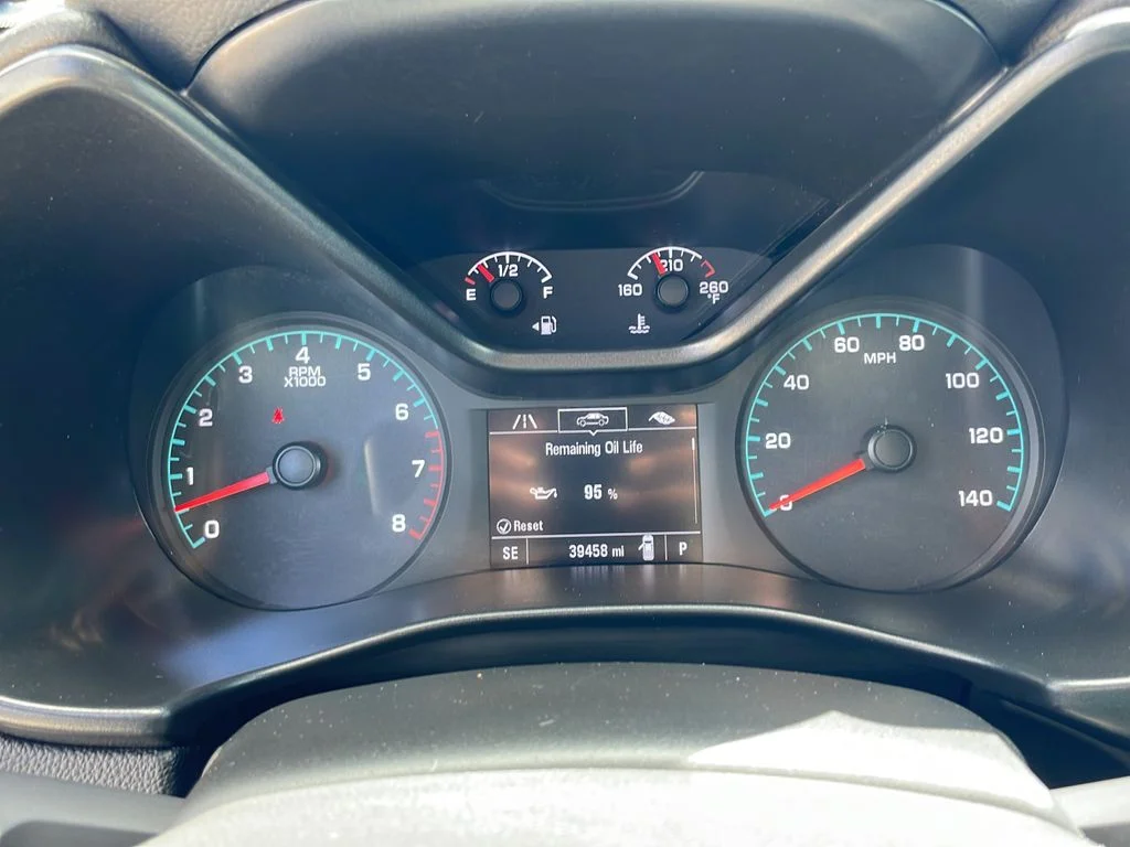 Used 2021 Black GMC AT4 w/Cloth image 13