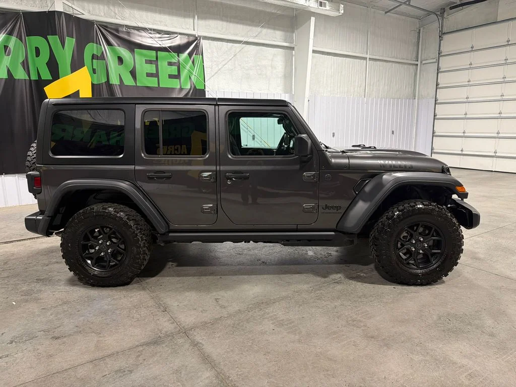 Used 2026 Granite Crystal Metallic Clearcoat Jeep Willys image 4