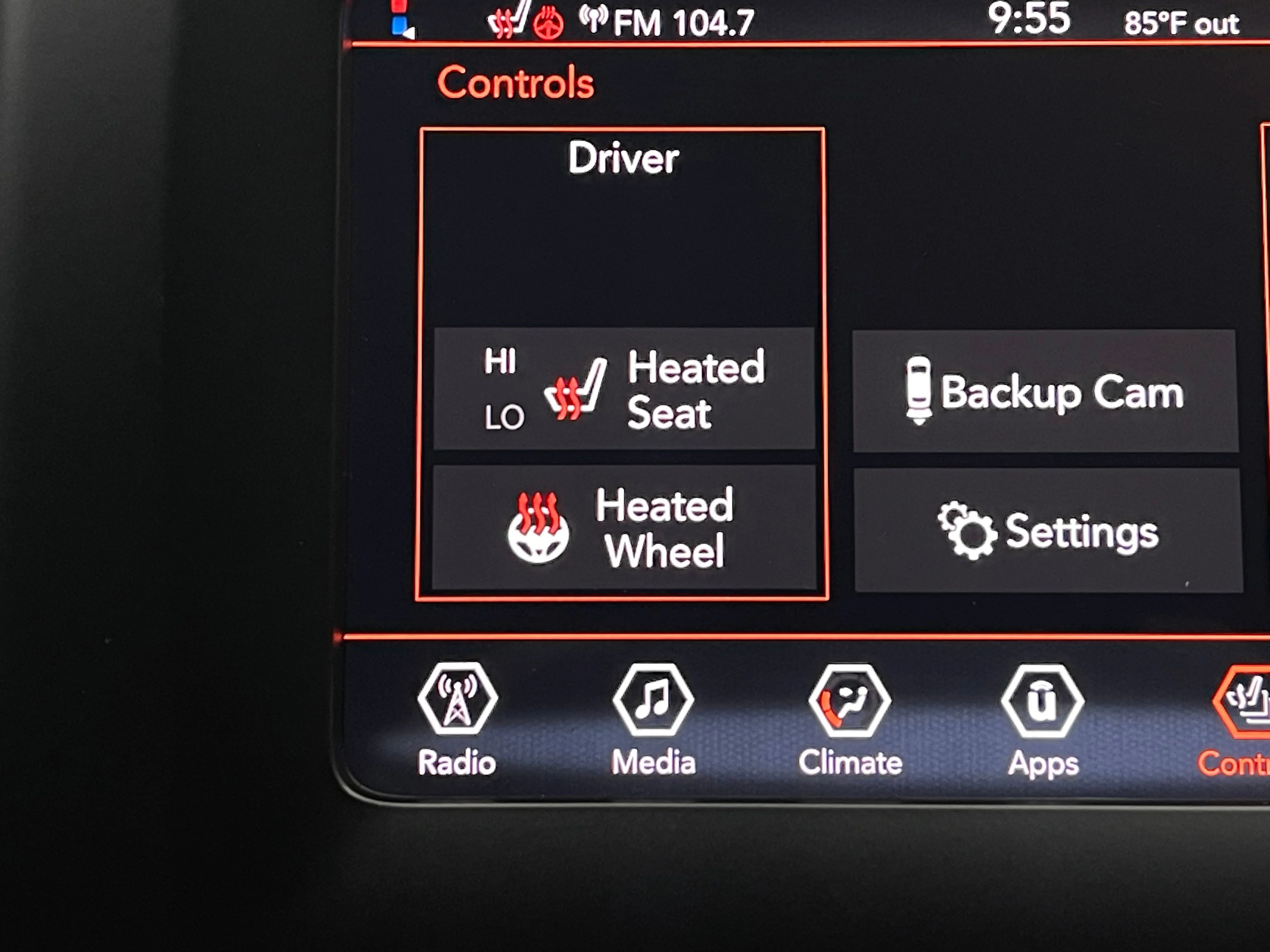 Used 2021 Velvet Red Pearlcoat Jeep Latitude Plus image 5