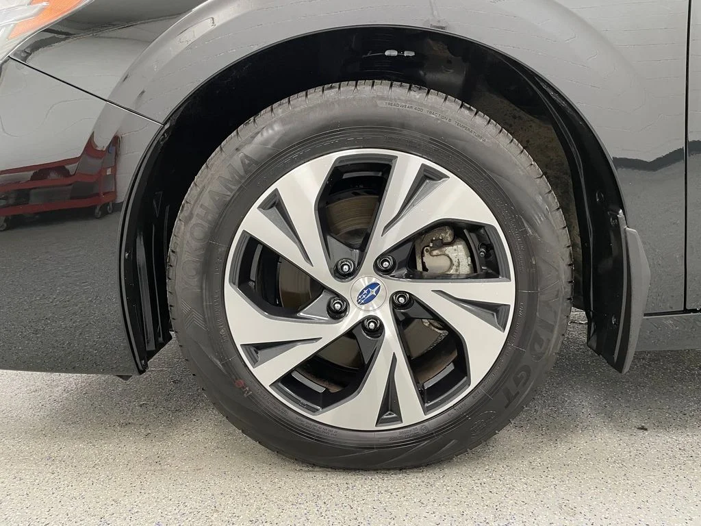 Used 2025 Crystal Black Silica Subaru Premium image 13