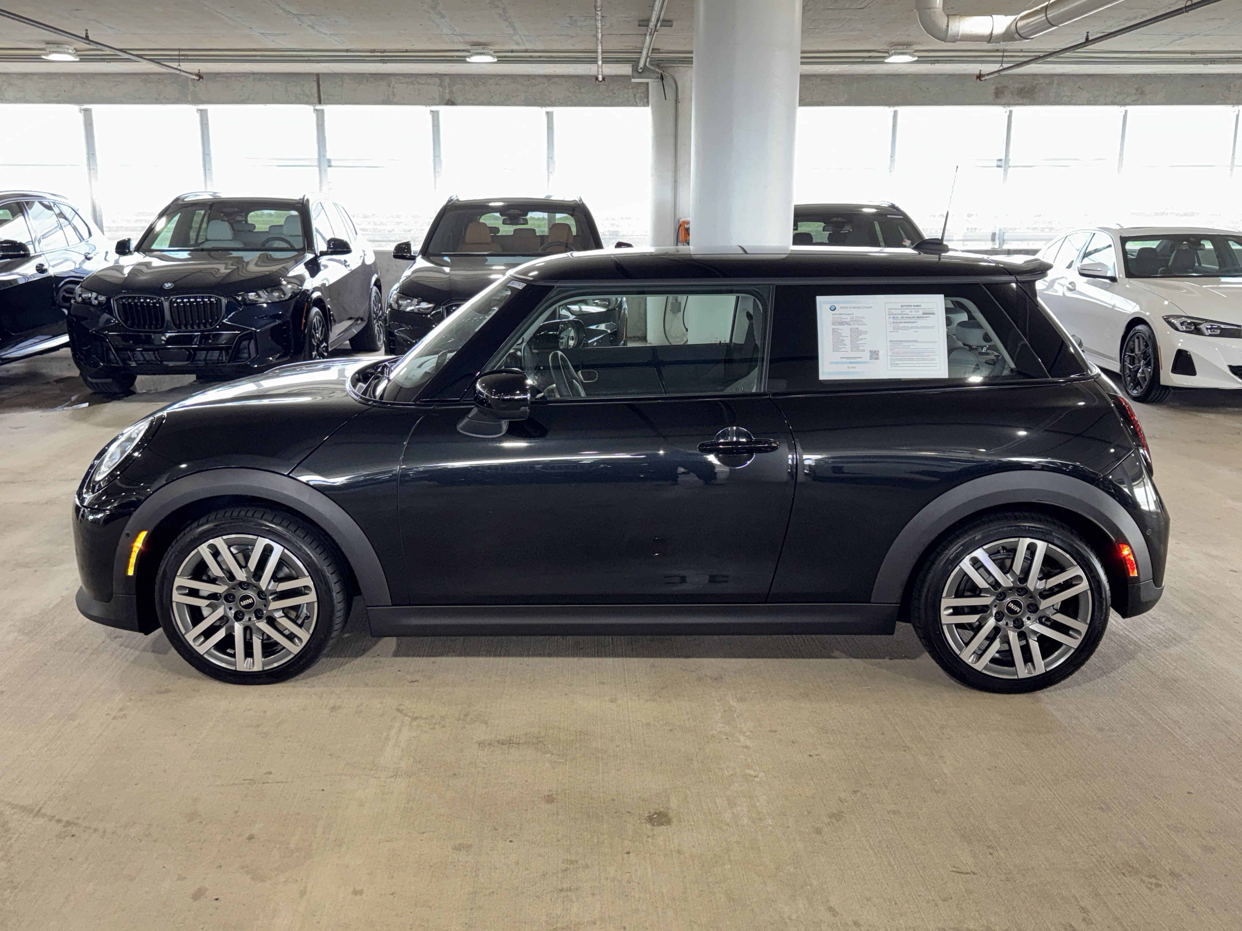 Certified Used 2025 Midnight Black MINI Signature Plus image 5