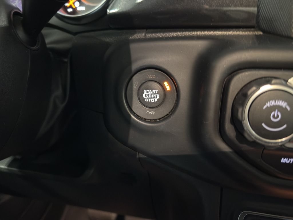 Used 2023 Sting-Gray Clearcoat Jeep Rubicon 392 image 29