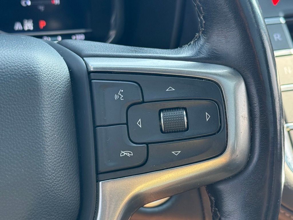 Used 2022 Black Chevrolet LT image 27