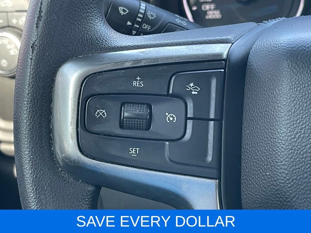 Used 2022 Black Chevrolet Custom image 17