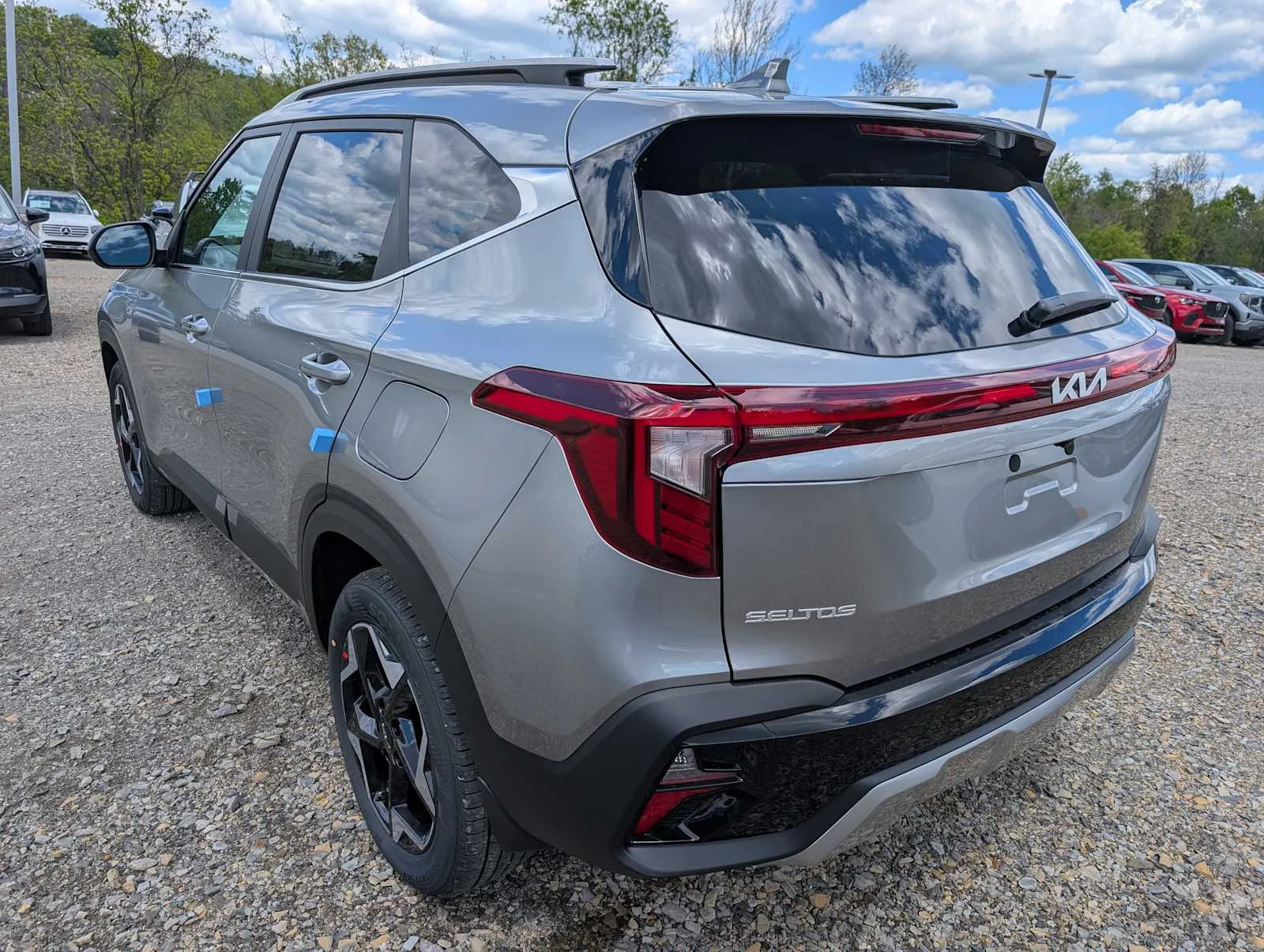 New 2026 Steel Gray Kia EX image 9