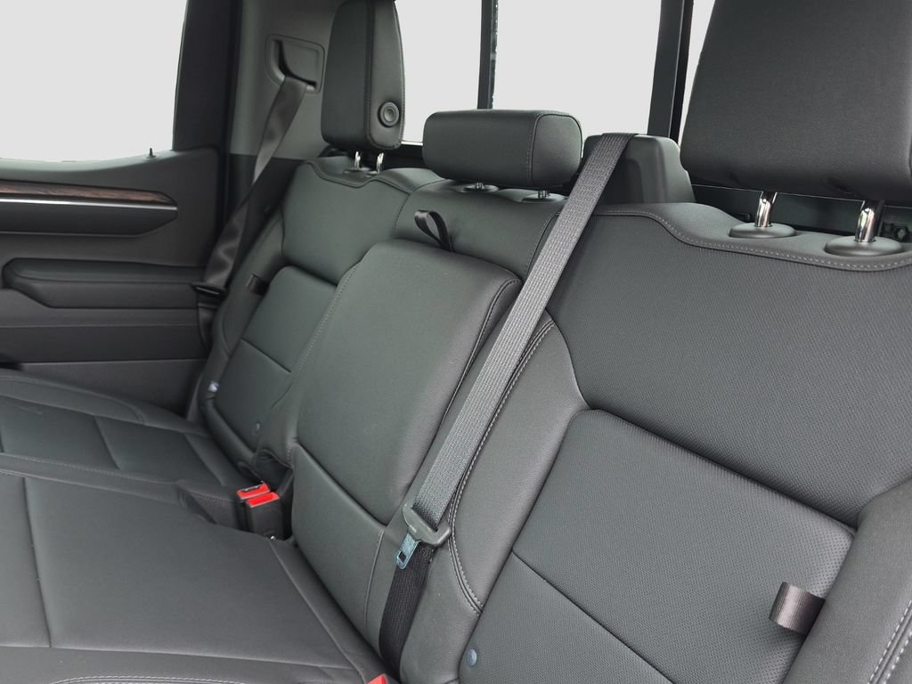 2026 GMC Sierra 1500 SLT - Photo 12
