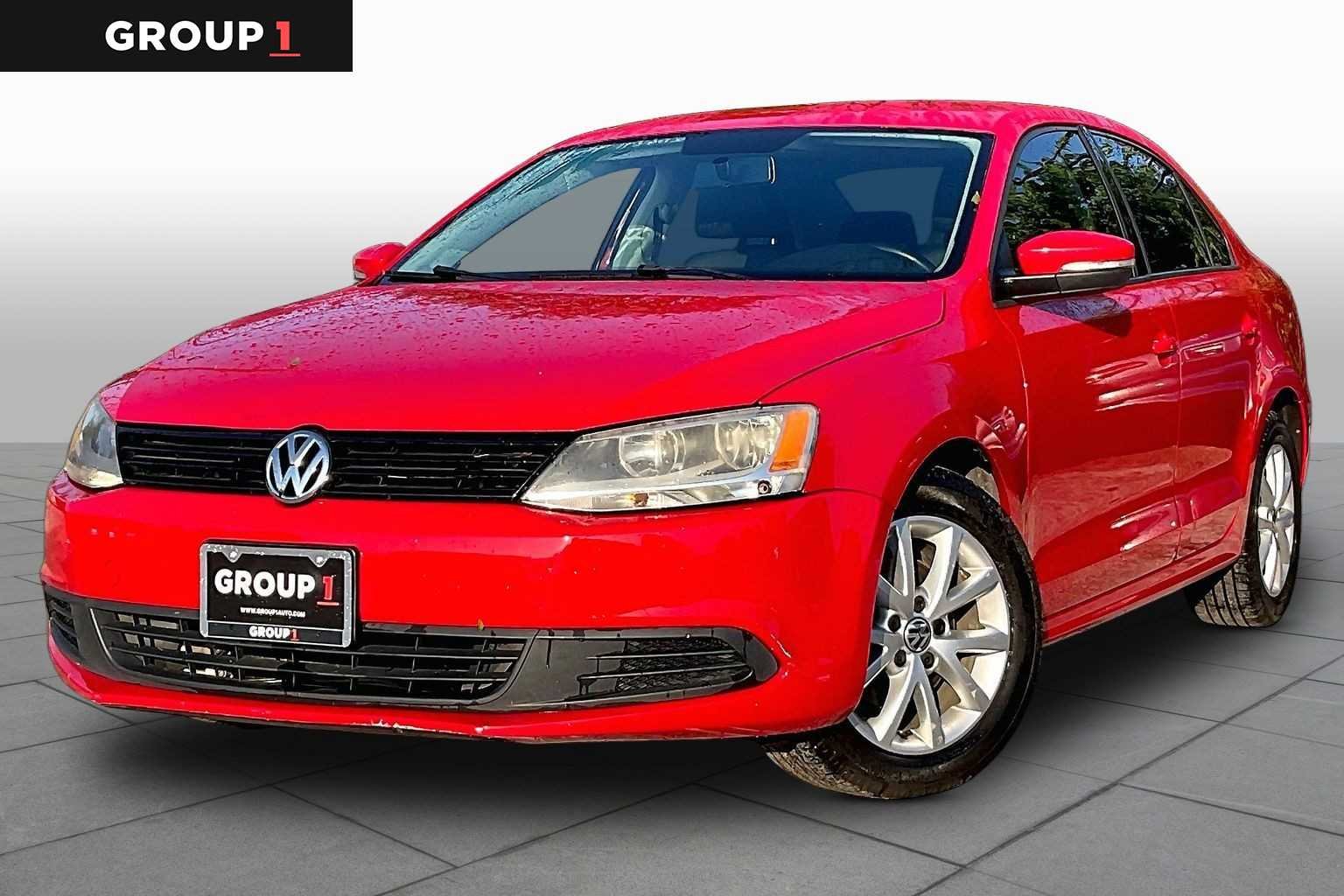 2012 Volkswagen Jetta SE 6AT's photo