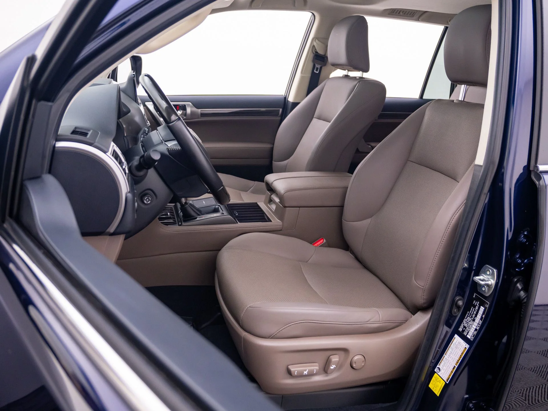 Used 2022 Blue Lexus 460 image 15