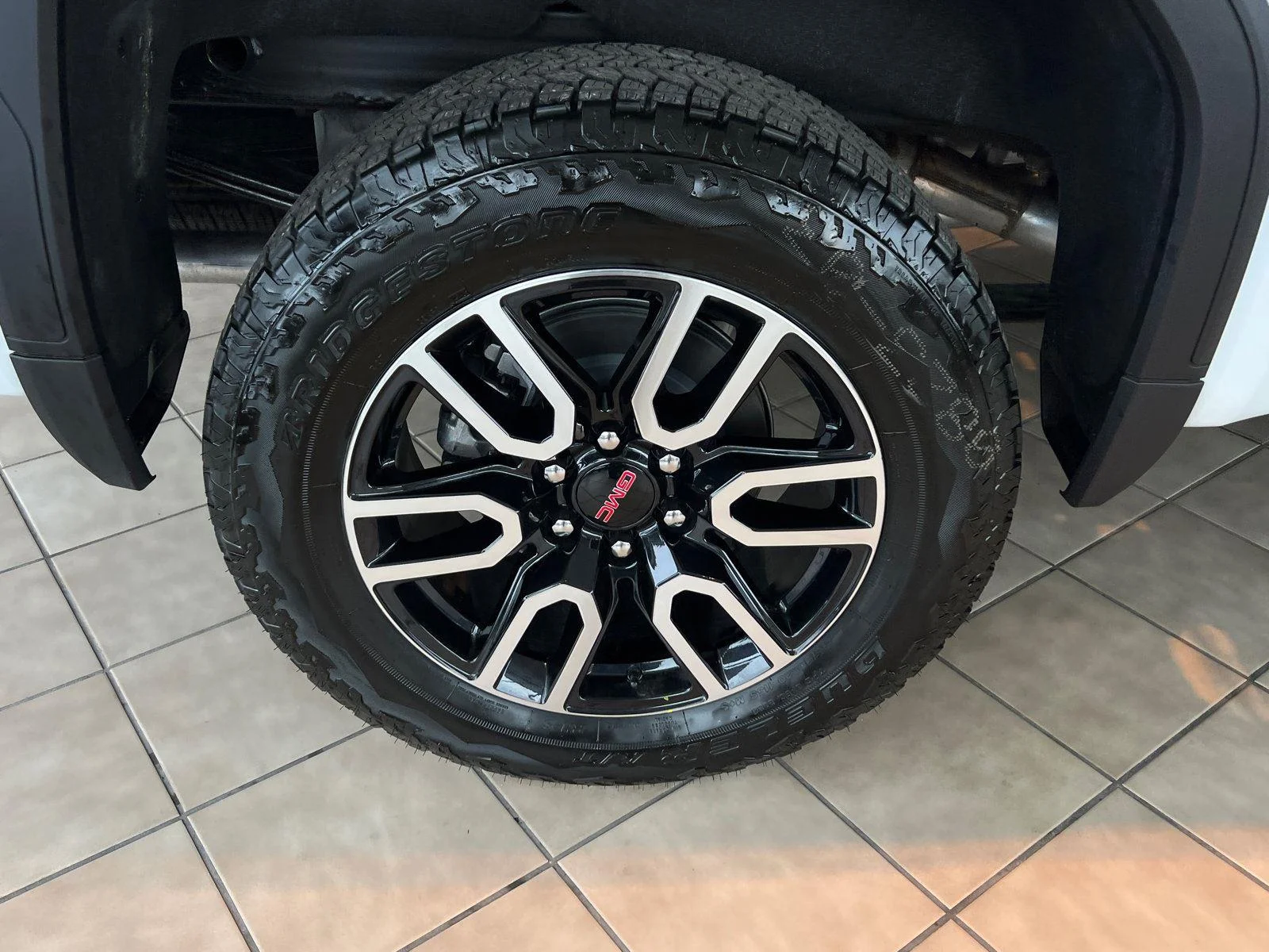 2026 GMC Sierra 1500 AT4 - Photo 7