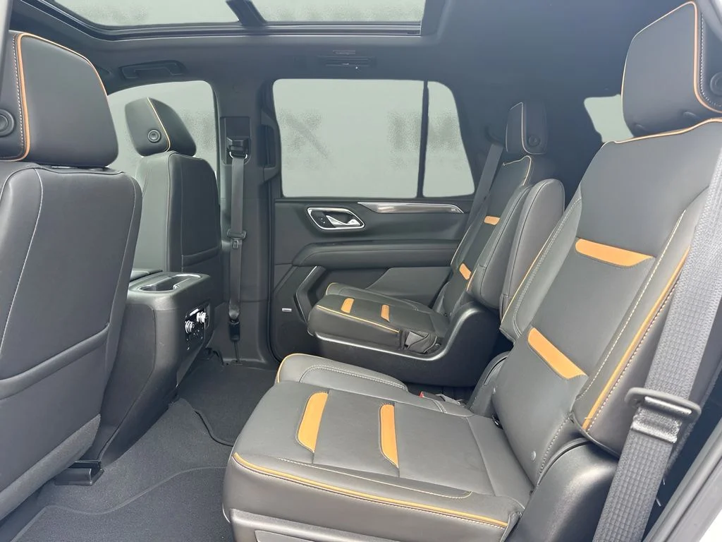 Used 2023 White GMC AT4 image 13