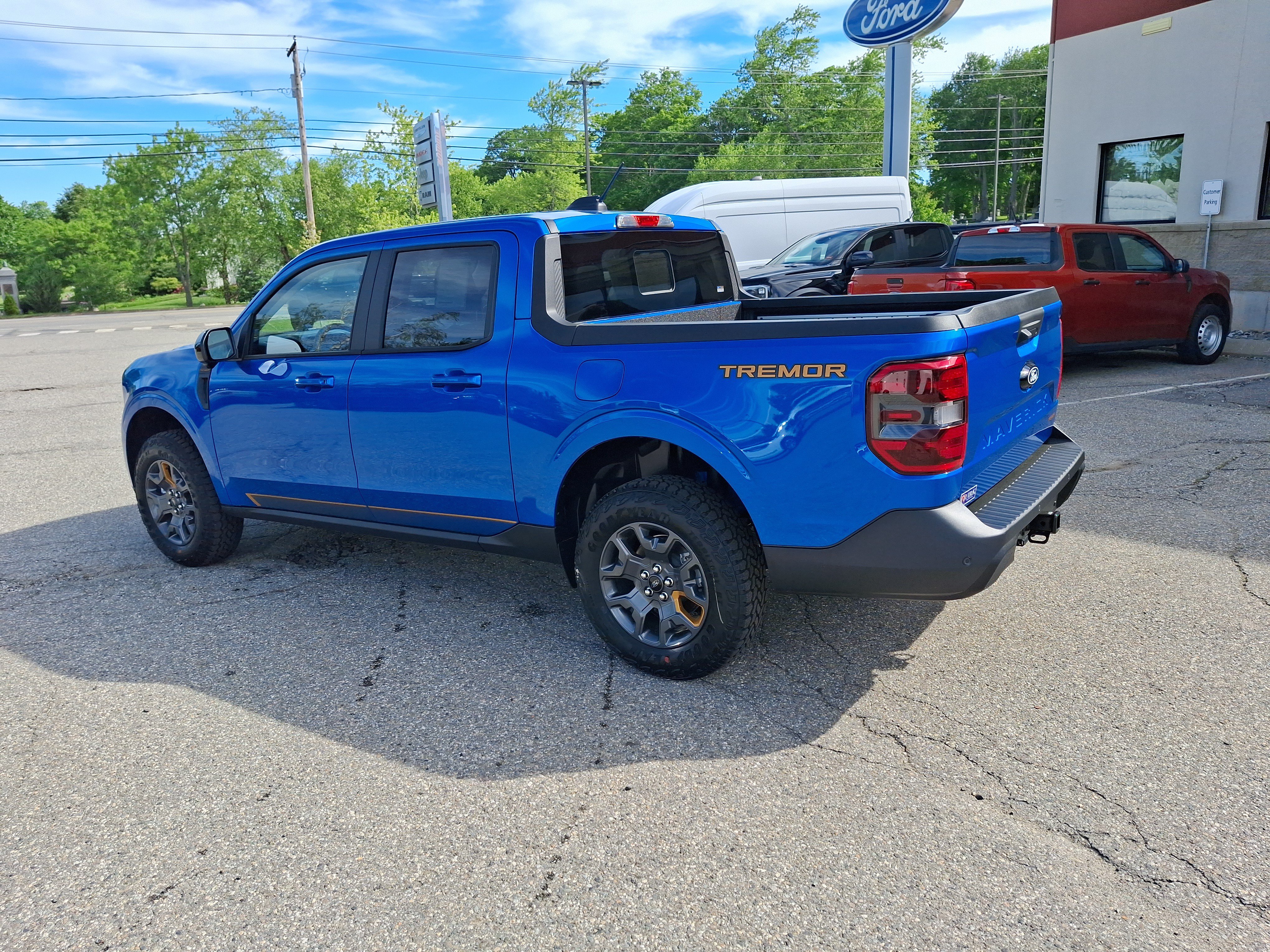 New 2026 Velocity Blue Ford Tremor® image 9