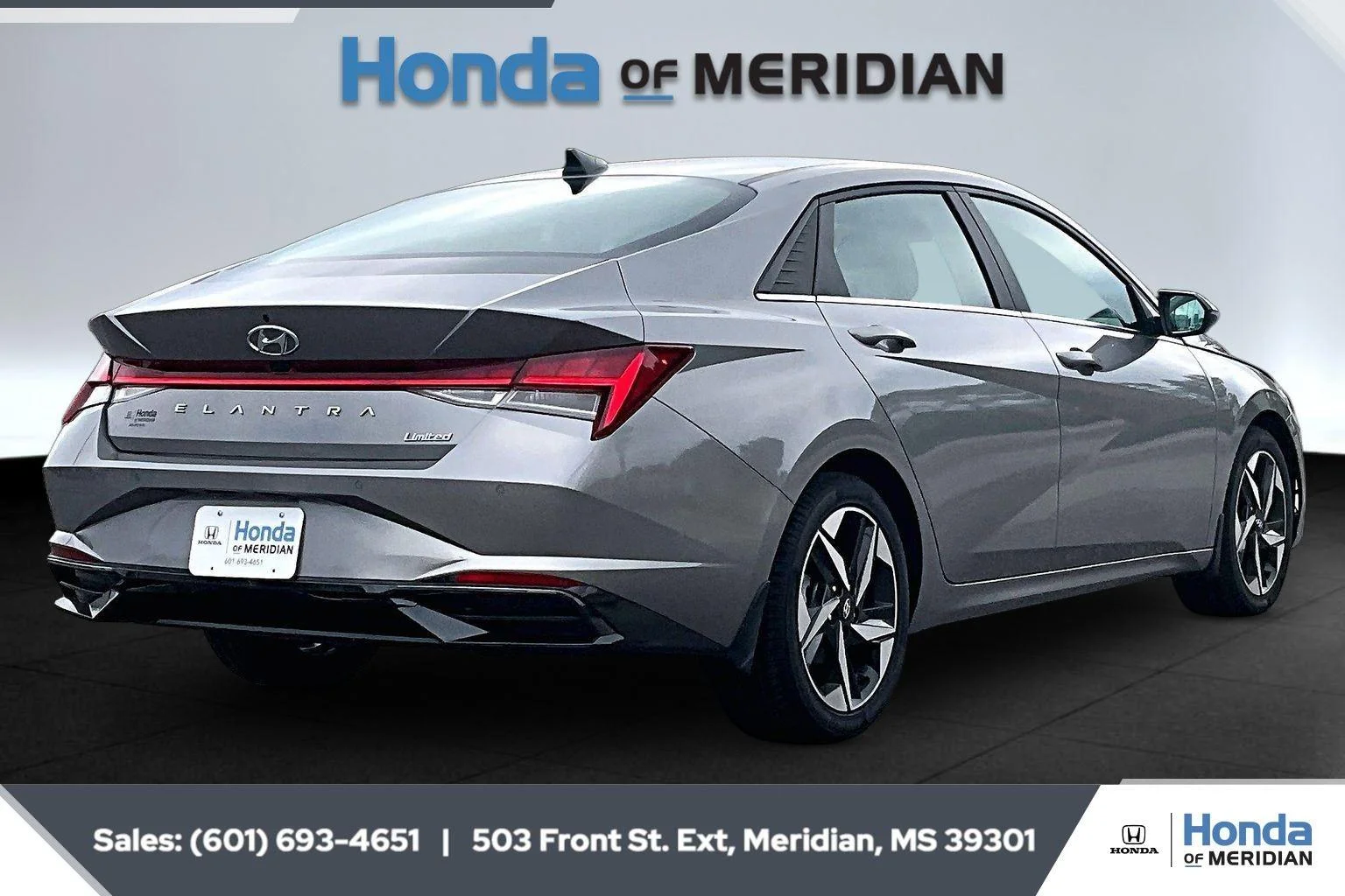 2023 Hyundai Elantra Limited - Photo 11