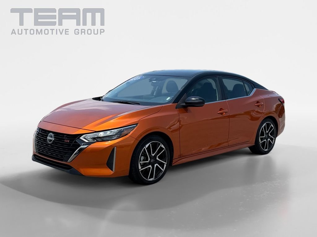 Used 2025 Orange Nissan SR image 3