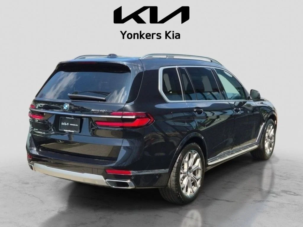 Used 2025 Black BMW xDrive40i image 6