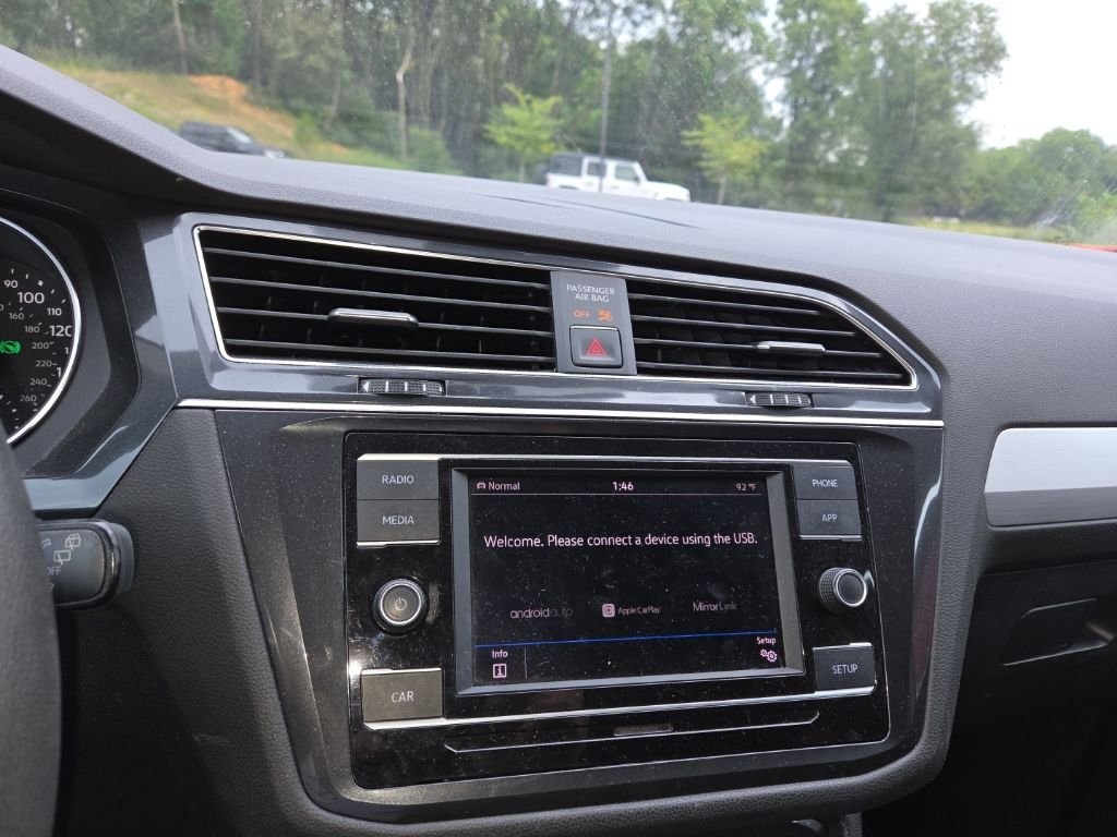 Used 2018  Volkswagen 2.0T S image 8