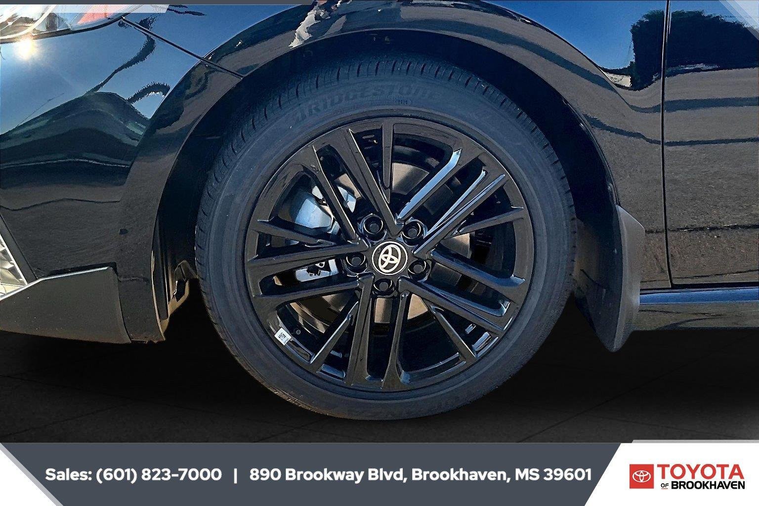 New 2026 Midnight Black Metallic Toyota SE image 11