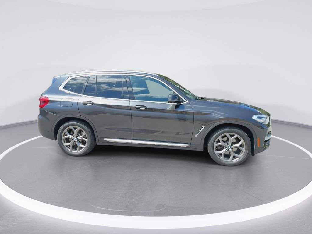 Used 2020 Gray BMW xDrive30i image 9