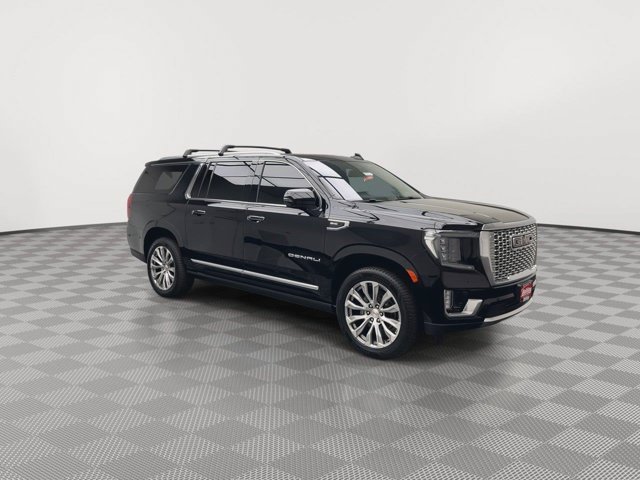 Used 2023 Onyx Black GMC Denali image 38
