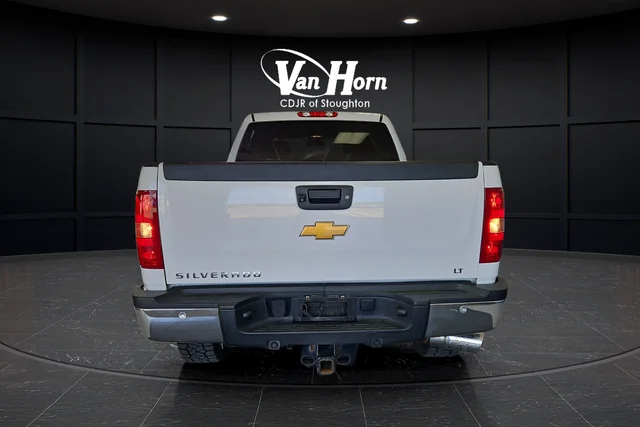 Used 2014 Summit White Chevrolet LT image 6