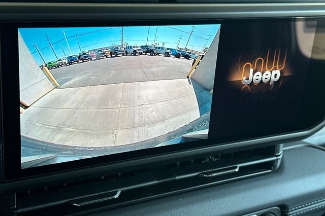 2025 Jeep Wrangler 4-Door Sahara - Photo 3