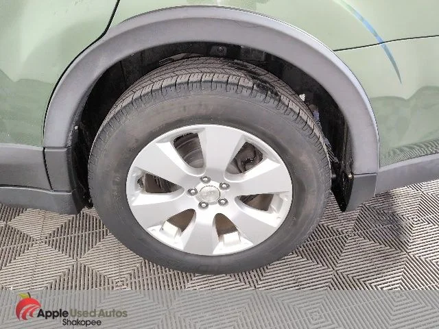 Used 2010 Green Subaru 2.5i Premium image 44