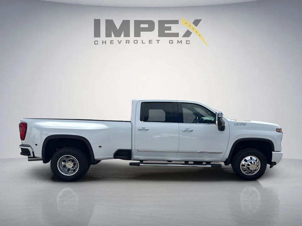 New 2026 White Chevrolet High Country image 6