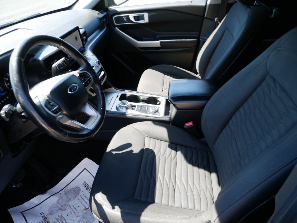 Used 2020 Black Ford XLT image 11